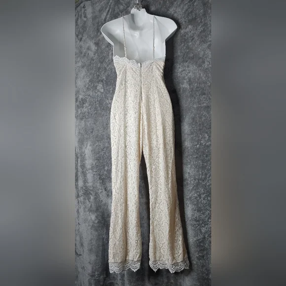 Small Lace Romper - Picture 5 of 7